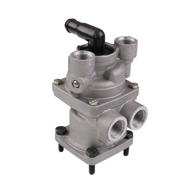 What are the maintenance cycles and replacement standards for foot valves
